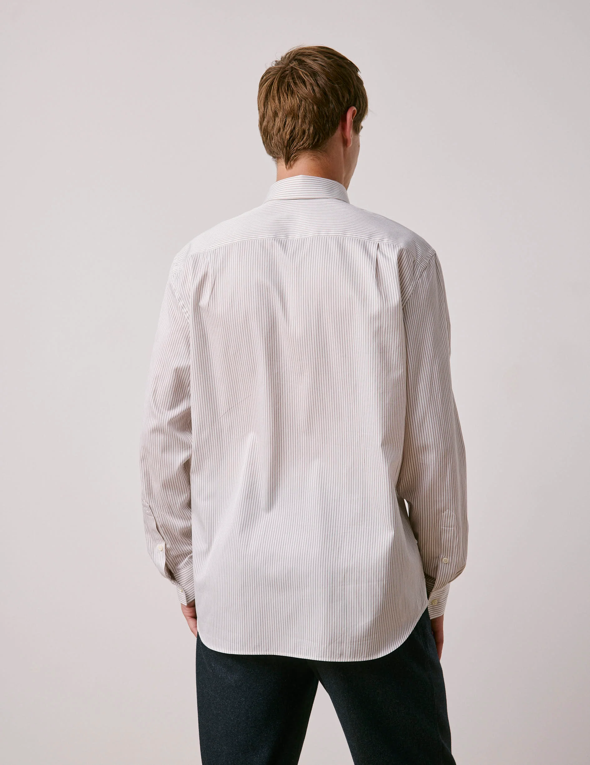 Chemise classique rayée marron - Image 4