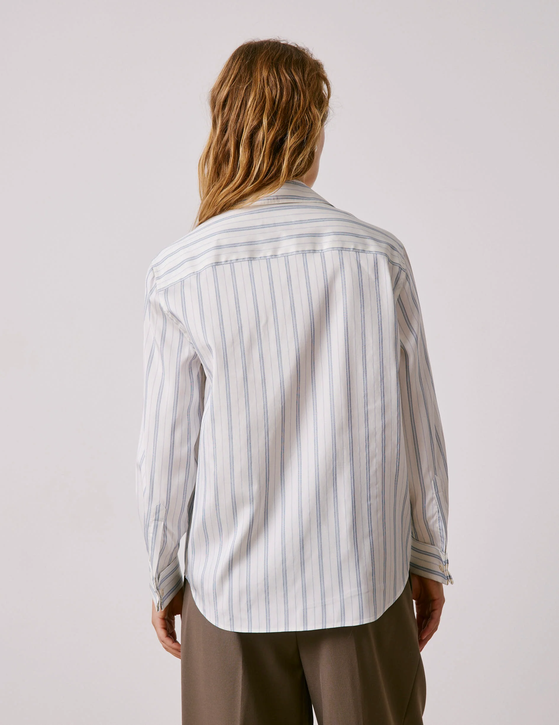 Chemise Hannah rayée bleu clair - Image 3
