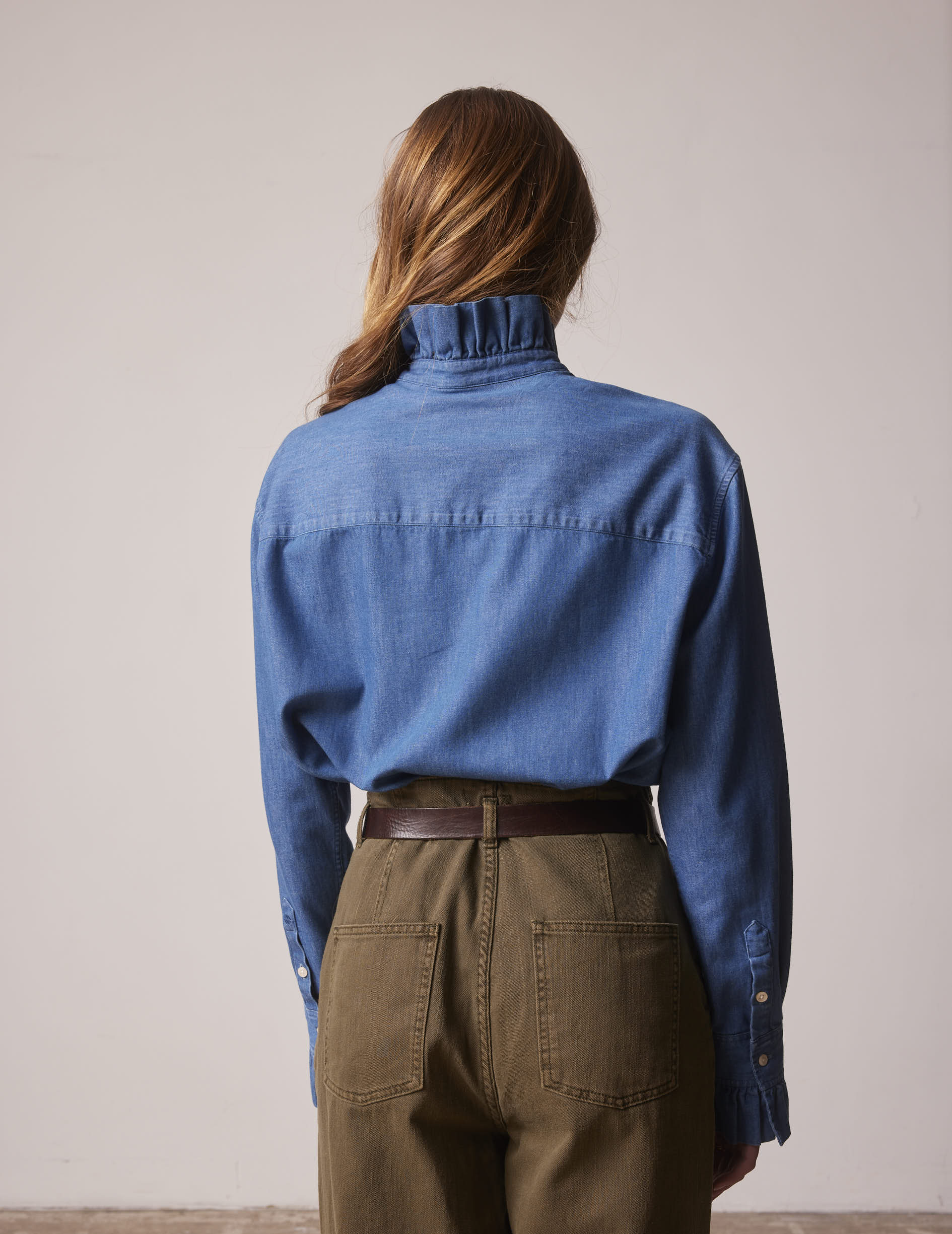 Chemise Laurine gorge cachée en denim bleu - Image 3